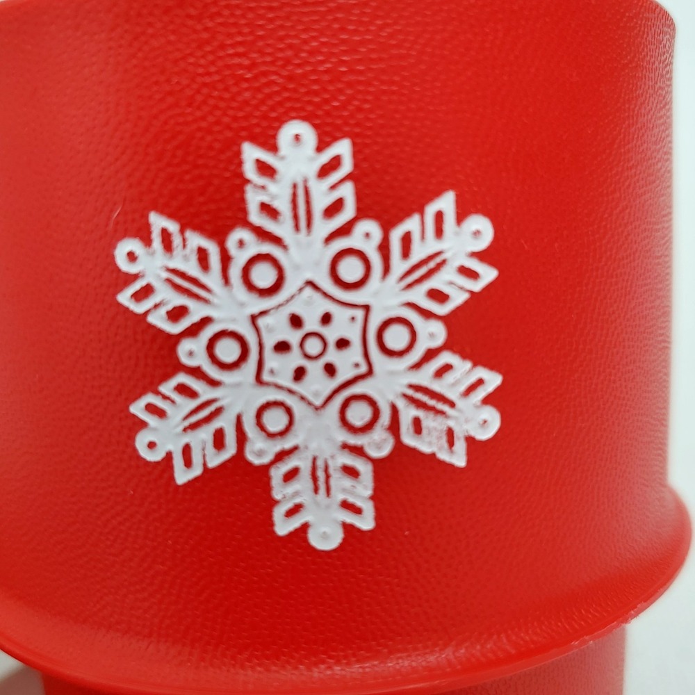 Vintage Tupperware Mug Red Snowflake ♡ Set Of 2 ♡ 1312-27 ♡ ADORABLE ♡ - Picture 3 of 11